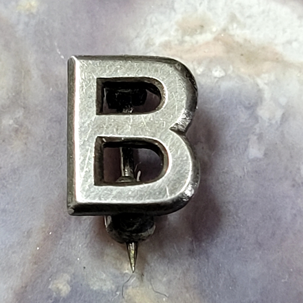 Silver small Sterling Letter B Brooch.